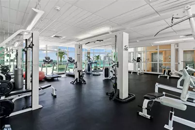 218 SE 14th St #1803, Miami, FL 33131 - Photo 23