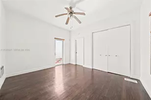 160 NE 44th St, Miami, FL 33137 - Photo 9