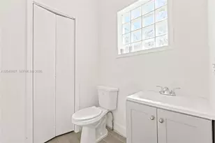 160 NE 44th St, Miami, FL 33137 - Photo 23