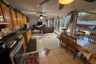 202 To to Lo Chee Dr, Hialeah, FL 33010 - Photo 37