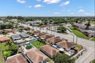 18815 NW 37th Ave, Miami Gardens, FL 33056 - Photo 25