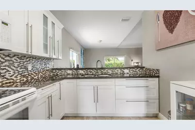 18815 NW 37th Ave, Miami Gardens, FL 33056 - Photo 15