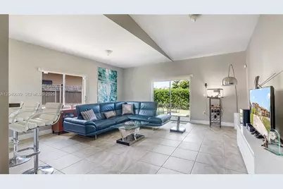 18815 NW 37th Ave, Miami Gardens, FL 33056 - Photo 9