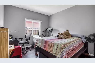 18815 NW 37th Ave, Miami Gardens, FL 33056 - Photo 21