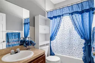 18815 NW 37th Ave, Miami Gardens, FL 33056 - Photo 5