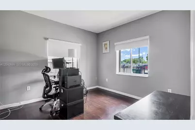 18815 NW 37th Ave, Miami Gardens, FL 33056 - Photo 17