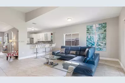 18815 NW 37th Ave, Miami Gardens, FL 33056 - Photo 11