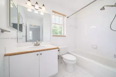 1125 Butternut Ln, Hollywood, FL 33019 - Photo 15