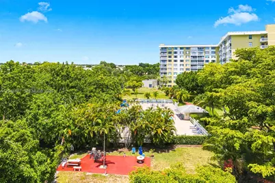 4350 Hillcrest Dr #611, Hollywood, FL 33021 - Photo 37