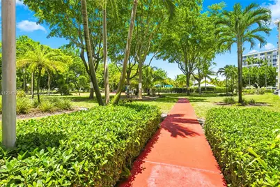 4350 Hillcrest Dr #611, Hollywood, FL 33021 - Photo 35