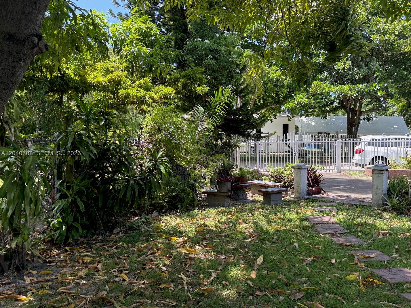 12600 Country Club Ln - 12600 Country Club Ln, Miami, FL 33167 Luxury Property | Jose Angel Pina