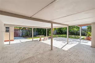 491 W 35th Pl, Hialeah, FL 33012 - Photo 49