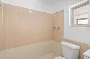 491 W 35th Pl, Hialeah, FL 33012 - Photo 23
