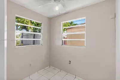 491 W 35th Pl, Hialeah, FL 33012 - Photo 33