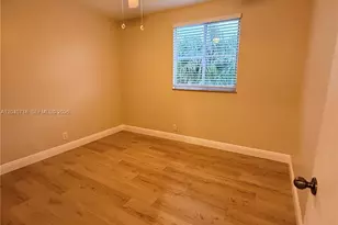 660 Sand Creek Cir, Weston, FL 33327 - Photo 11