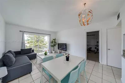 2880 NE 203rd St #34B, Aventura, FL 33180 - Photo 17