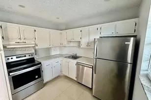 100 Berkley Rd, Hollywood, FL 33024 - Photo 3
