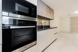 1000 Brickell Plaza, Miami, FL 33131 - Photo 9
