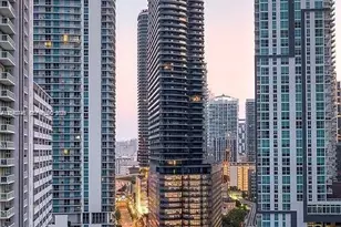 1000 Brickell Plaza, Miami, FL 33131 - Photo 25