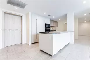 1000 Brickell Plaza, Miami, FL 33131 - Photo 7