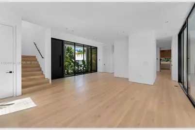 165 Hampton Ln, Key Biscayne, FL 33149 - Photo 5
