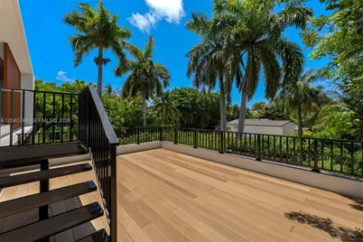 165 Hampton Ln, Key Biscayne, FL 33149 - Photo 37
