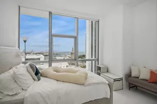 851 NE 1st Ave, Miami, FL 33132 - Photo 15