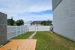 8460 SW 156th Pl, Miami, FL 33193 - Photo 3