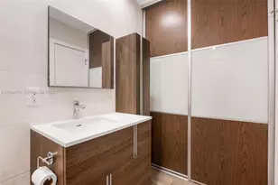 90 Edgewater Dr, Coral Gables, FL 33133 - Photo 11