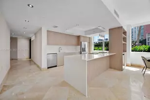 3330 NE 190th St, Aventura, FL 33180 - Photo 5