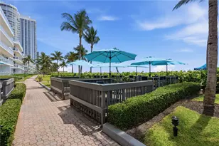 16400 Collins Ave, Sunny Isles Beach, FL 33160 - Photo 23