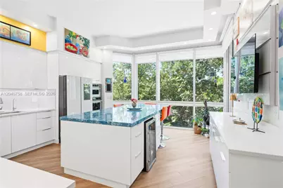 16400 Collins Ave #TH-4, Sunny Isles Beach, FL 33160 - Photo 3