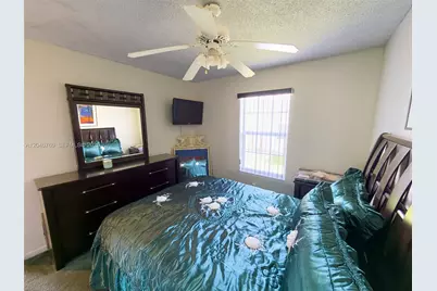 19251 NW 33rd Ave, Miami Gardens, FL 33056 - Photo 9