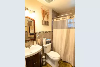 19251 NW 33rd Ave, Miami Gardens, FL 33056 - Photo 7