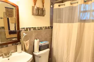 19251 NW 33rd Ave, Miami Gardens, FL 33056 - Photo 7