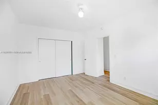 350 75th St, Miami Beach, FL 33141 - Photo 13