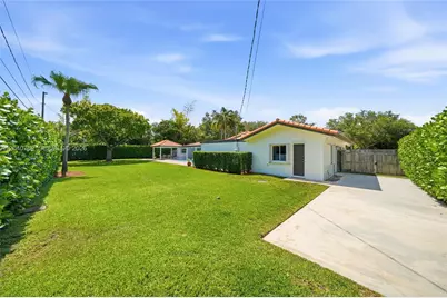 8240 SW 150 Dr, Palmetto Bay, FL 33158 - Photo 15