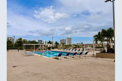 18051 Biscayne Blvd #1905, Aventura, FL 33160 - Photo 15