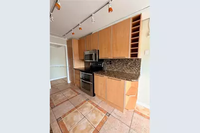 18051 Biscayne Blvd #1905, Aventura, FL 33160 - Photo 13