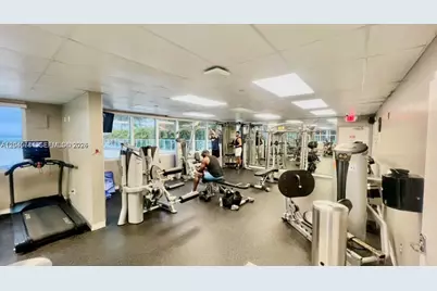 19201 Collins Ave #942, Sunny Isles Beach, FL 33160 - Photo 17