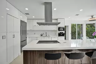 10762 NW 71st St, Doral, FL 33178 - Photo 23
