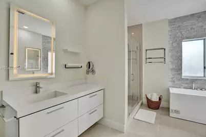 10762 NW 71st St, Doral, FL 33178 - Photo 69