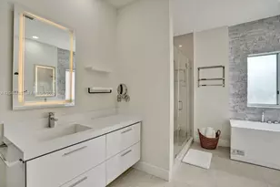 10762 NW 71st St, Doral, FL 33178 - Photo 69