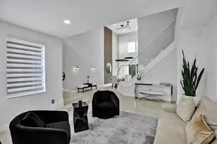10762 NW 71st St, Doral, FL 33178 - Photo 13