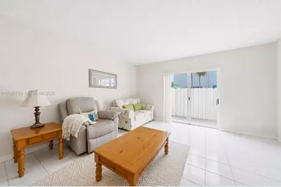 14137 SW 121st Pl, Miami, FL 33186 - Photo 13