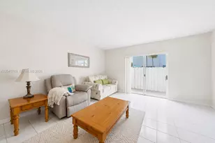 14137 SW 121st Pl, Miami, FL 33186 - Photo 13