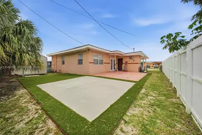 4481 NW 176th Ter, Miami Gardens, FL 33055 - Photo 7