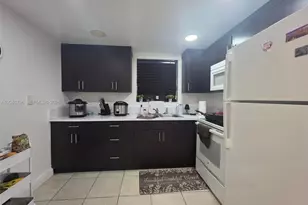9375 Fontainebleau Blvd, Miami, FL 33172 - Photo 3