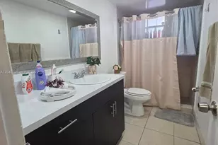 9375 Fontainebleau Blvd, Miami, FL 33172 - Photo 5