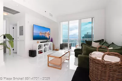 950 Brickell Bay Dr #4701, Miami, FL 33131 - Photo 9